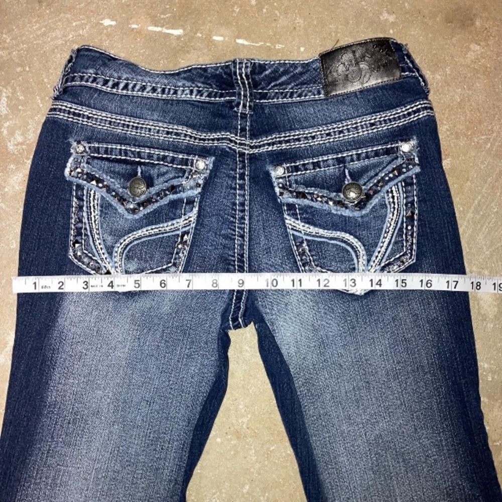 Ariya Jeans Flap Pocket Bling Embroidered Bootcut Blue Jeans Size 7/8L31 - Picture 6 of 10